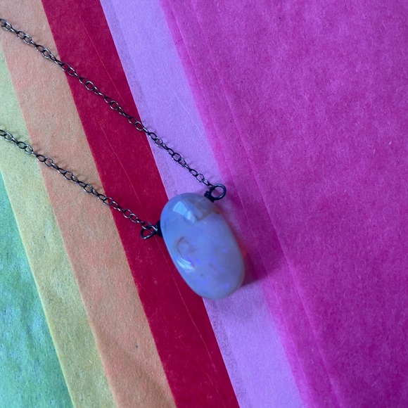 Fire opal necklace crystal, lavender opal gemstone necklace - Picture 5 of 8